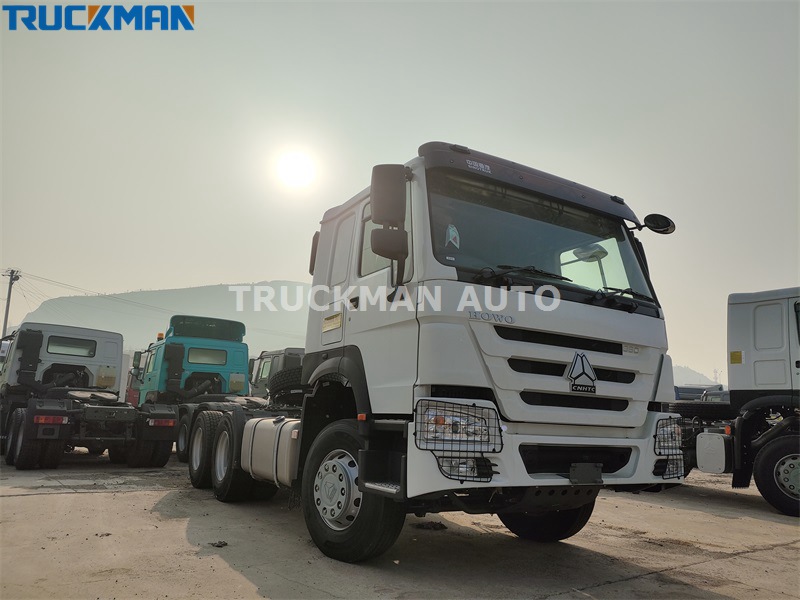 Xe đầu kéo SINOTRUK HOWO 6x4 380HP.jpg