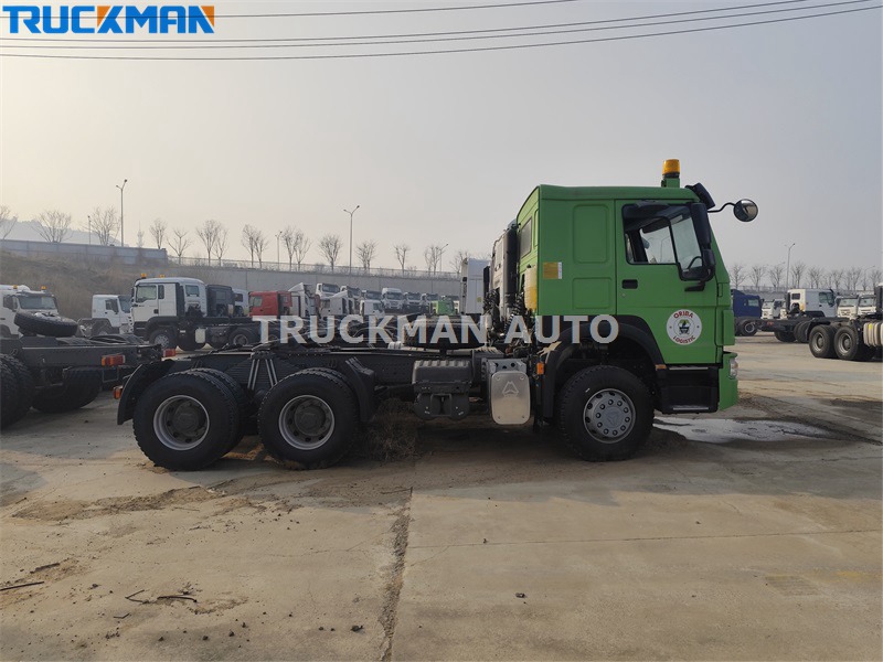 Camion à moteur principal SINOTRUK HOWO 400HP.jpg