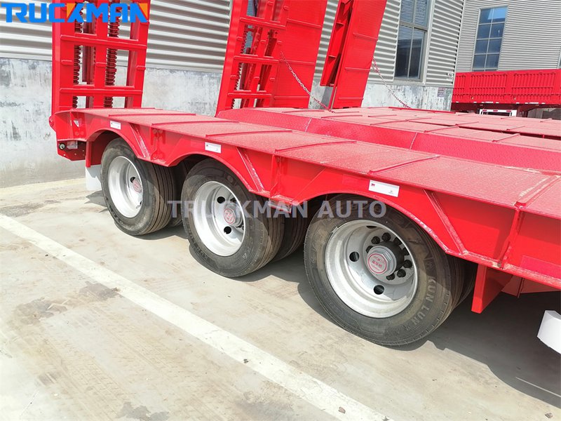 3 Axles 70 Ton Lowbed Semi Trailer