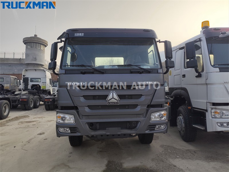 10 pneus SINOTRUCK HOWO 400HP Tracteur Truck.jpg