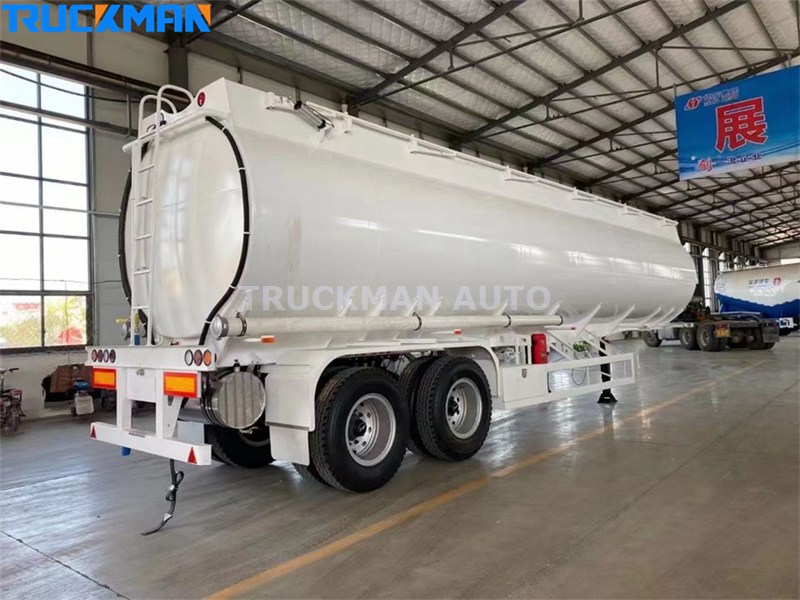 Trailer Tanker Bahan Bakar 2 Gandar 30000 Liter