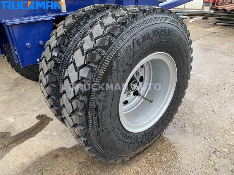 Triangular tire BPW axle